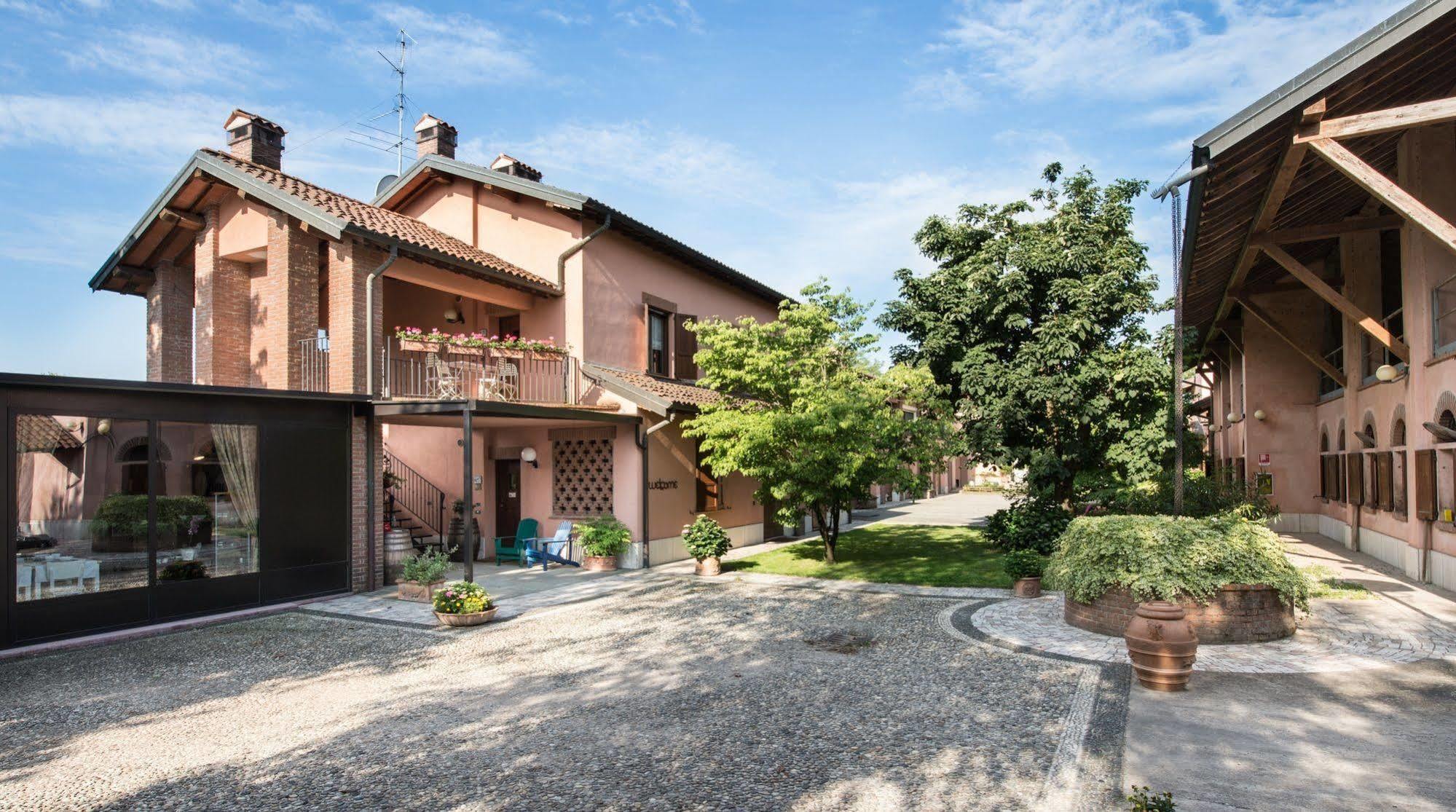 San Giacomo Horses & Agriturismo Arluno Bagian luar foto